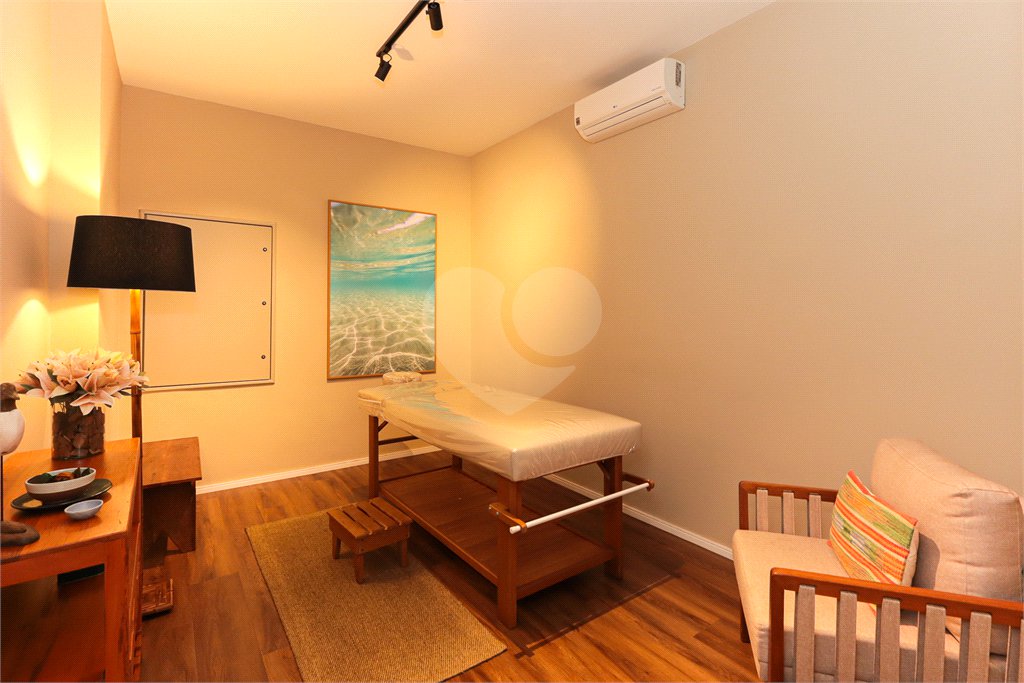Apartamento à venda com 3 quartos, sendo 1 suíte, em Higienópolis, São Paulo, SP