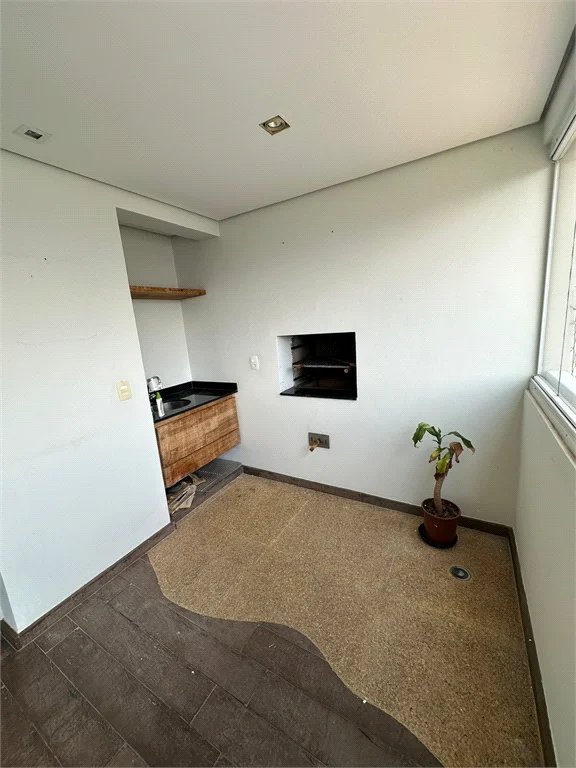 Apartamento à venda com 3 quartos, sendo 1 suíte, em Brooklin Paulista, São Paulo, SP