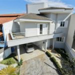 Casa à venda com 5 quartos, sendo 3 suítes, no condomínio Granja Olga III, Sorocaba - SP