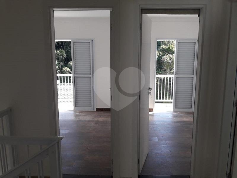 Sobrado à venda com 3 quartos, sendo 1 suíte, em Villa Verde, Franco da Rocha, SP