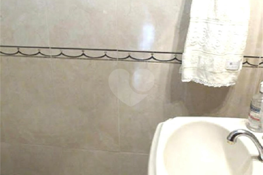 Sobrado à venda com 3 quartos, sendo 1 suíte, em Tremembé, São Paulo, SP