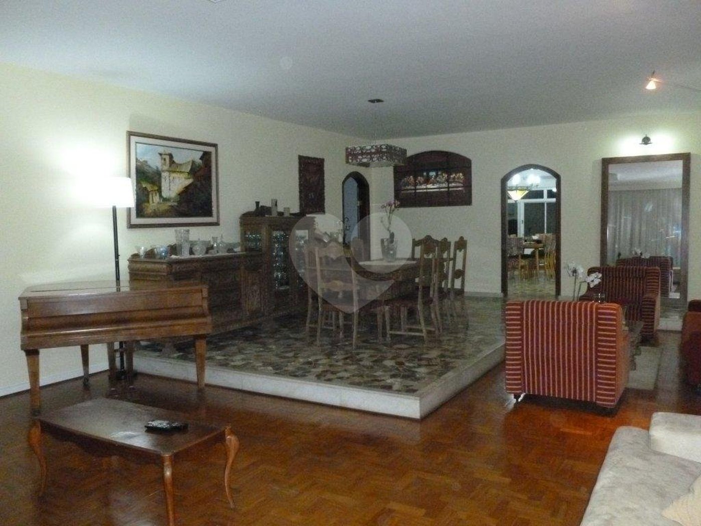 Casa Térrea à venda com 4 quartos, sendo 1 suíte,  em Tucuruvi, São Paulo, SP