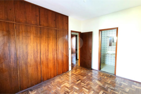 Casa à venda com 3 quartos, sendo 1 suíte, no Centro, Araraquara, SP