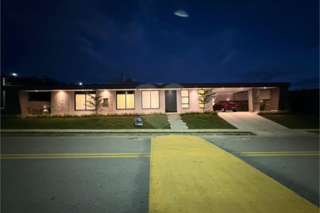 Casa à venda com 3 suítes no condomínio Helena Maria, Sorocaba - SP
