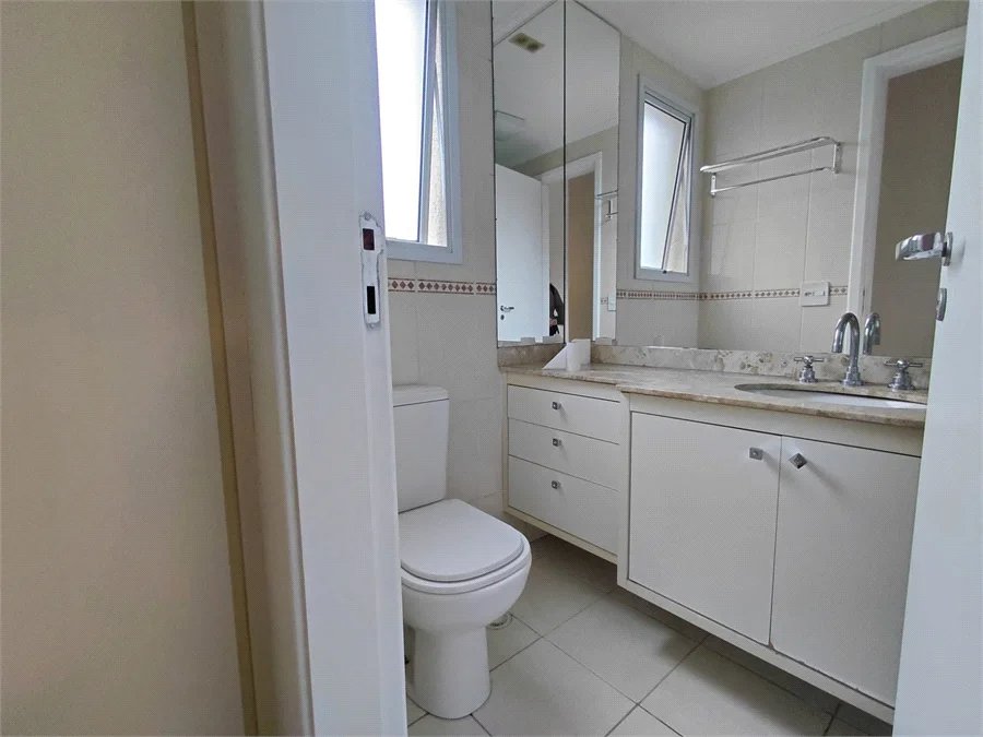 Apartamento à venda com 2 quartos, sendo 1 suíte,  em Pinheiros, São Paulo, SP