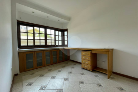 Casa à venda com 4 quartos, sendo 2 suítes,  em Jardim Pagliato, Sorocaba, SP