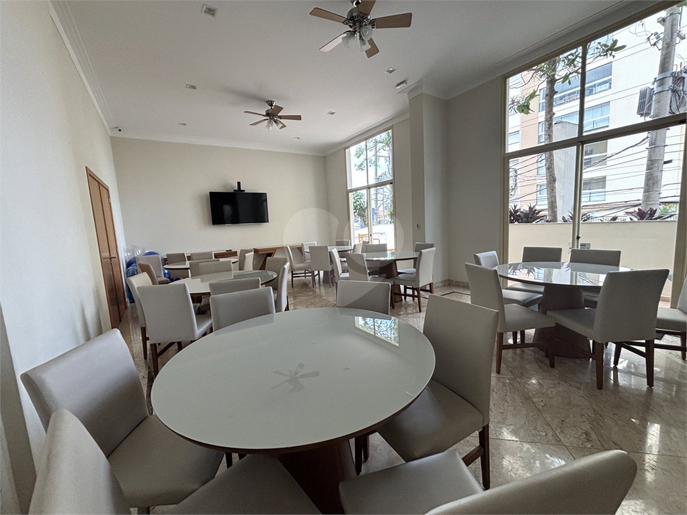 Apartamento à venda com 3 quartos, sendo 2 suítes, em Santana, São Paulo, SP