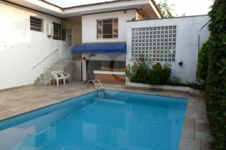 Casa Térrea à venda com 3 quartos, sendo 1 suíte, em Caxingui, São Paulo, SP