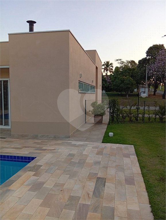 Casa à venda com 3 suítes no condomínio Haras Paineiras, Salto - SP