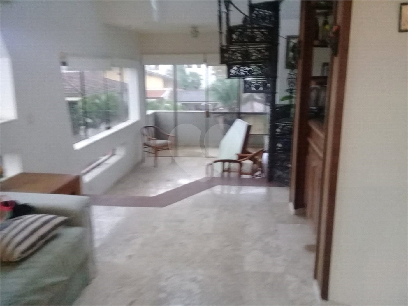 Triplex à venda ou para alugar com 4 suítes em Enseada, Guarujá, SP