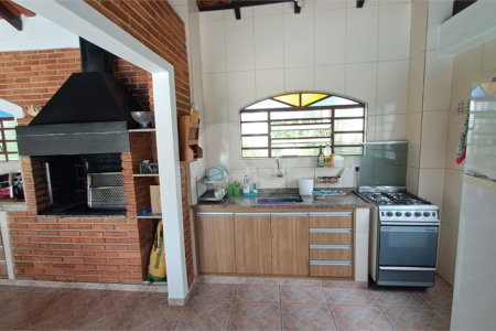 Casa à venda com 3 quartos, sendo 1 suíte, no condomínio Residencial Vale das Laranjeiras, Indaiatuba - SP