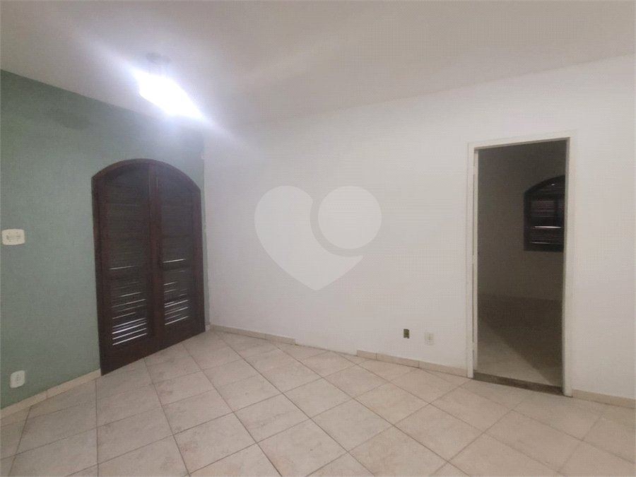 Casa Térrea à venda com 3 quartos em Campo Grande, Rio de Janeiro, RJ