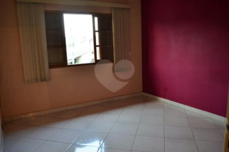 Sobrado à venda com 3 quartos em Vila Mazzei, São Paulo, SP