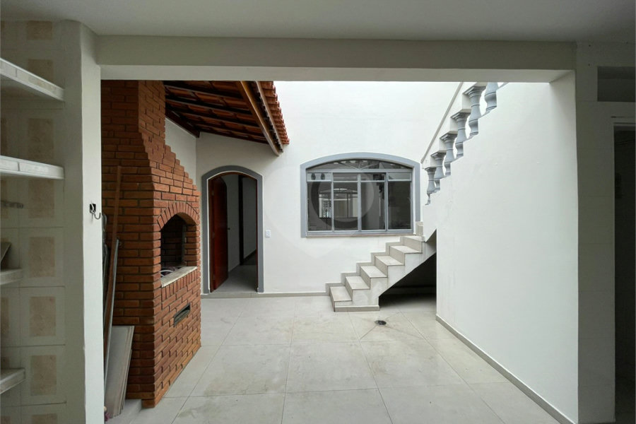 Sobrado à venda com 3 quartos, sendo 2 suítes, em Vila Palmeiras, São Paulo, SP