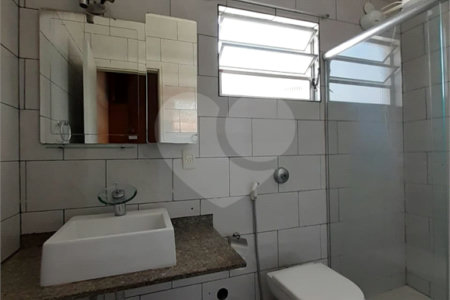 Sobrado à venda com 3 quartos, sendo 1 suíte,  em Parque da Lapa, São Paulo, SP