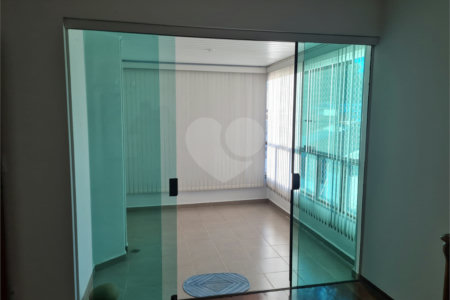 Apartamento à venda com 3 quartos, sendo 1 suíte,  em Vila Angeli, Valinhos, SP