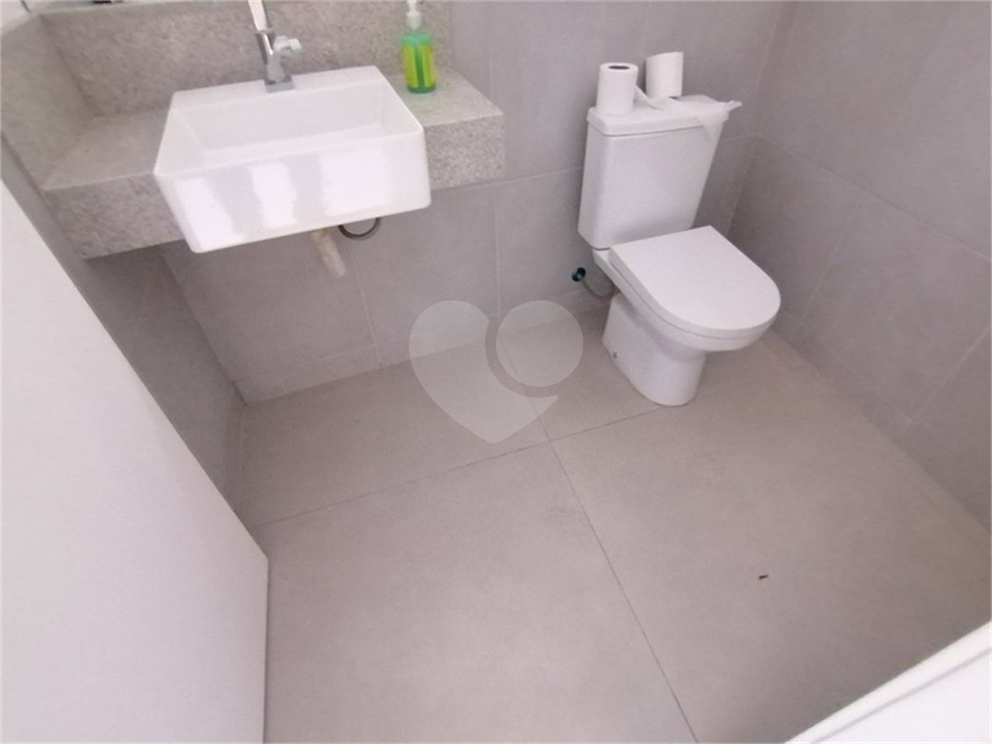 Apartamento à venda com 3 quartos, sendo 1 suíte, em Jardim Paulista, São Paulo, SP