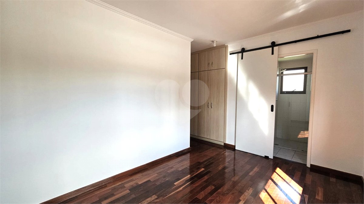 Apartamento para alugar com 3 quartos, sendo 1 suíte, em Alto da Boa Vista, São Paulo, SP