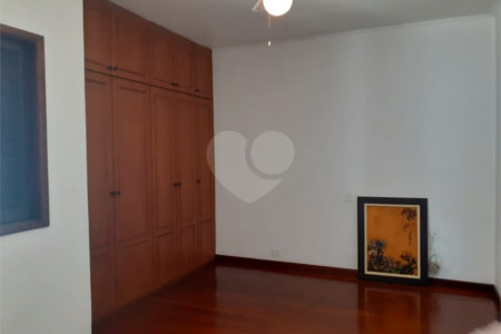 Sobrado à venda com 3 suítes em Tucuruvi, São Paulo, SP
