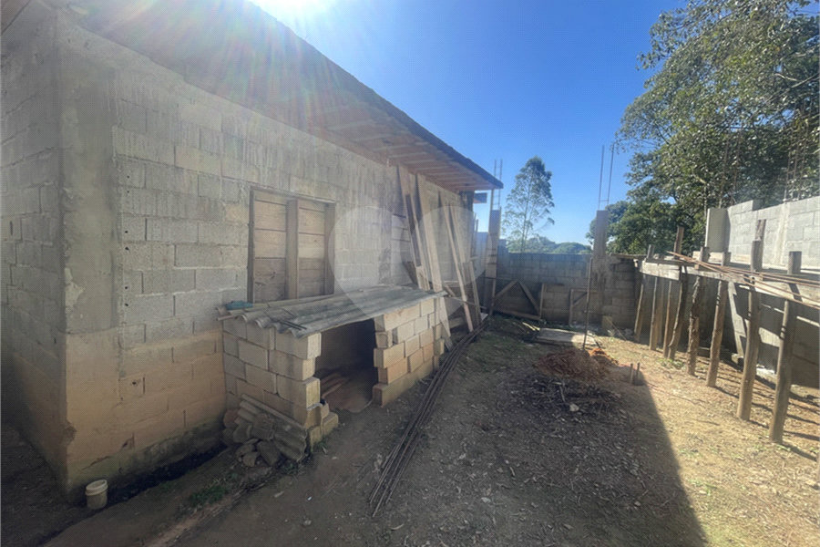 Casa à venda com 3 quartos, sendo 1 suíte, em Roseira, Mairiporã, SP