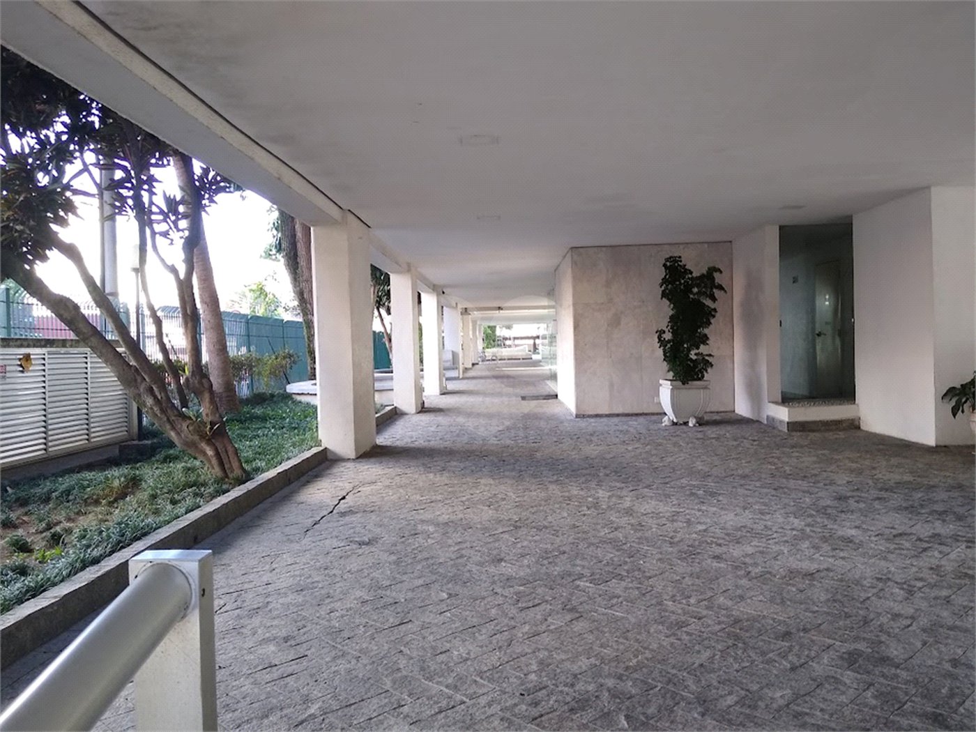 Apartamento à venda com 3 quartos, sendo 1 suíte, em Cidade Monções, São Paulo, SP