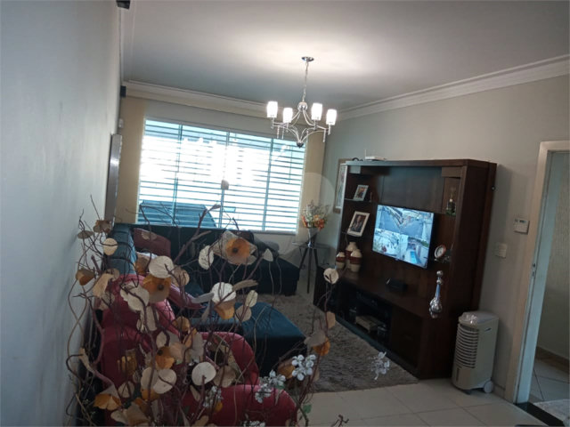 Sobrado à venda com 3 suítes em Vila Mazzei, São Paulo, SP