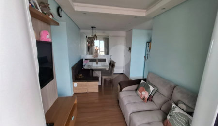 Apartamento à venda com 2 quartos em Vila Carmosina, São Paulo, SP