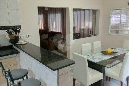 Chácara à venda com 3 quartos, sendo 1 suíte,  em Colinas de Indaiatuba, Indaiatuba, SP