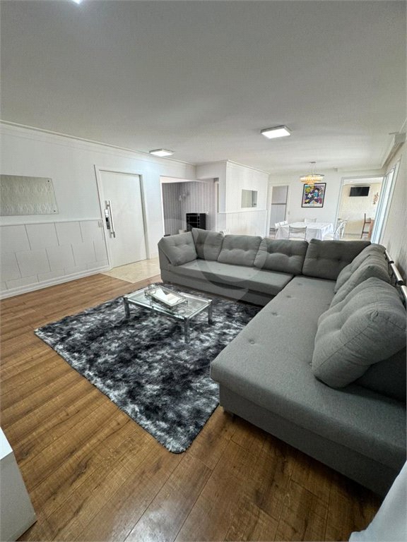 Apartamento para alugar com 4 quartos, sendo 3 suítes,  em Vila Gomes Cardim, São Paulo, SP