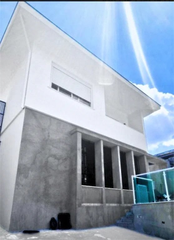 Casa à venda com 4 quartos, sendo 2 suítes, em Pinheiros, São Paulo, SP