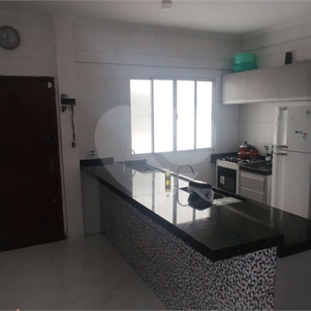 Apartamento à venda com 2 quartos em Maracanã, Praia Grande, SP