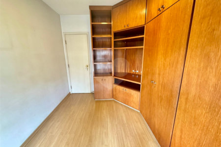 Apartamento à venda com 4 quartos, sendo 2 suítes,  em Pinheiros, São Paulo, SP