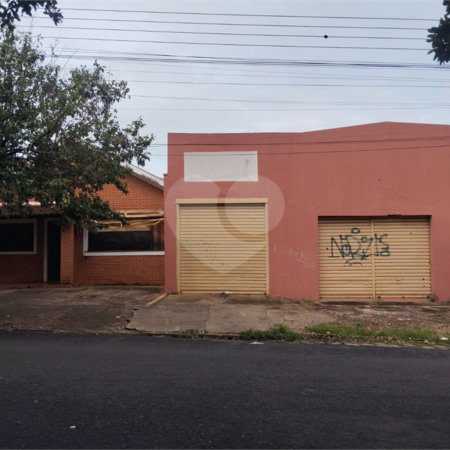 Casa Térrea à venda com 3 quartos, sendo 1 suíte, em Vila Xavier (vila Xavier), Araraquara, SP