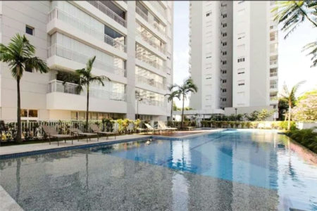 Apartamento à venda com 3 quartos, sendo 1 suíte,  em Alto da Boa Vista, São Paulo, SP