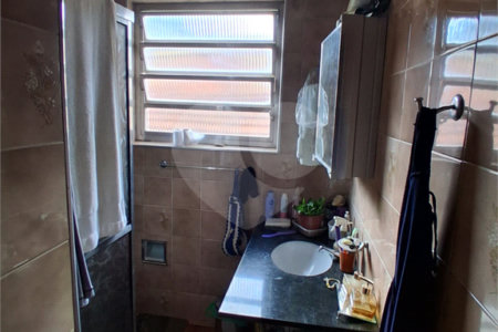 Sobrado à venda com 3 quartos em Vila Amélia, São Paulo, SP
