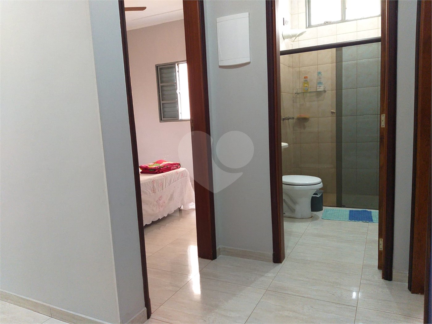 Casa à venda com 3 quartos, sendo 2 suítes, em Jardim das Estações (vila Xavier), Araraquara, SP