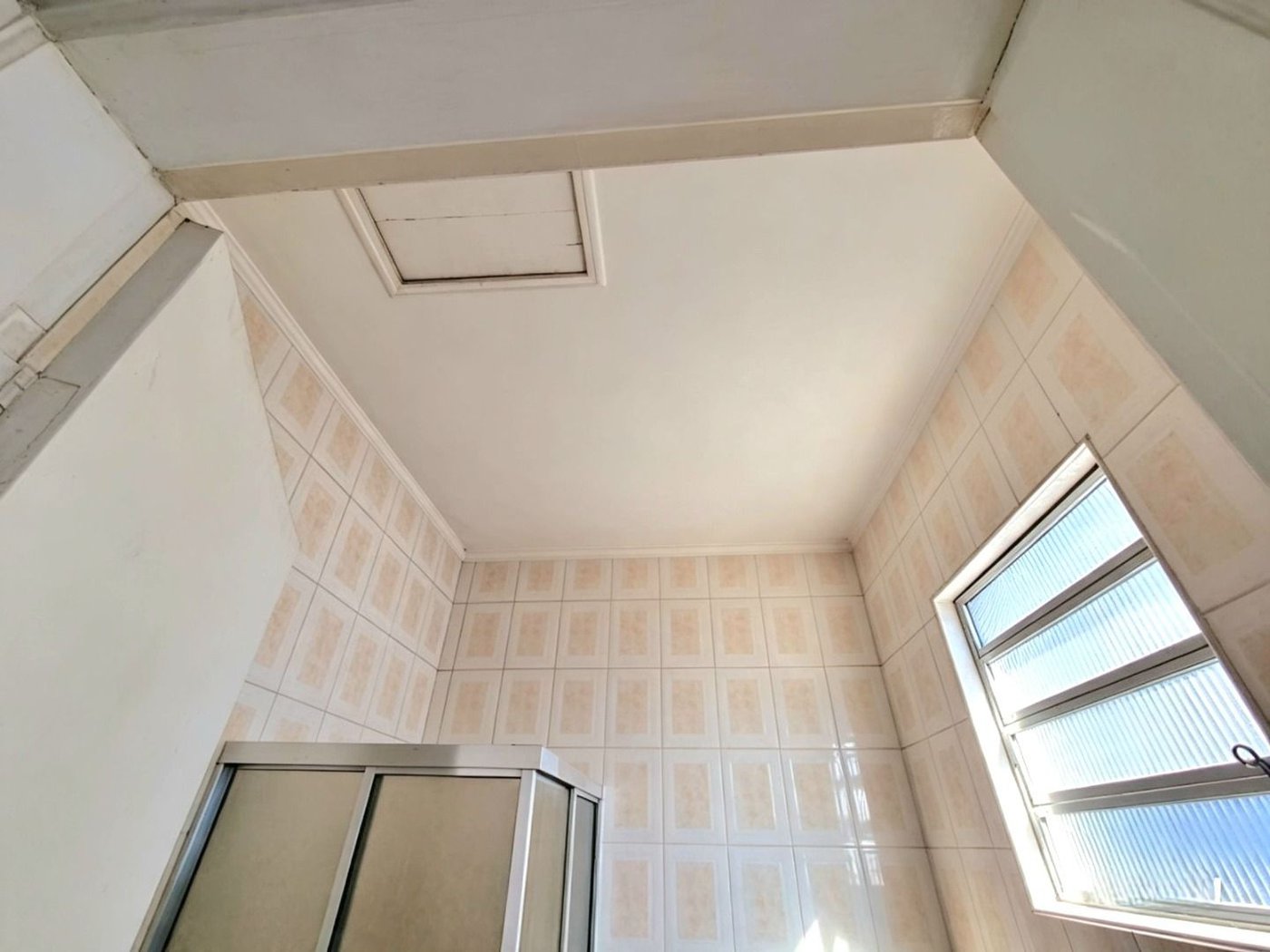 Casa com 3 dormitórios à venda, 119 m² por R$ 689.000,00 - Pompéia - Santos/SP