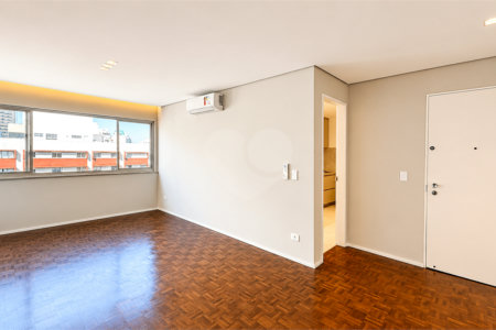 Apartamento à venda com 3 quartos, sendo 1 suíte, em Jardim Paulista, São Paulo, SP