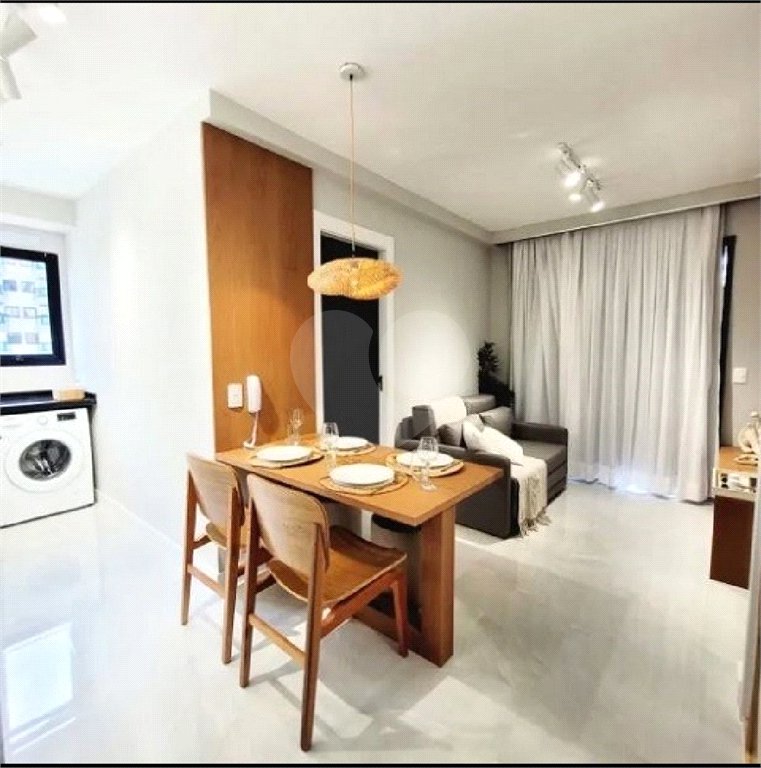 Apartamento 39m² 1 Suíte 1 banheiro Mobiliado e Reformado no Campo Belo/SP Pronto para Morar ou Investir. Estuda permuta