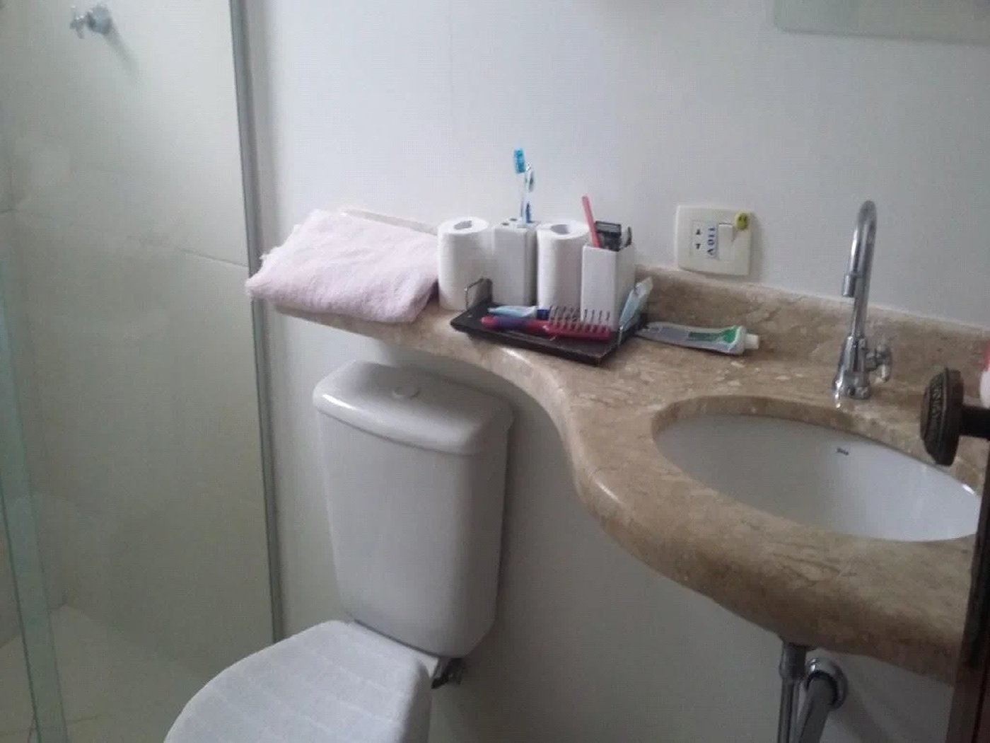 Casa à venda com 3 quartos, sendo 1 suíte, em Jardim Pinheiros, São Paulo, SP