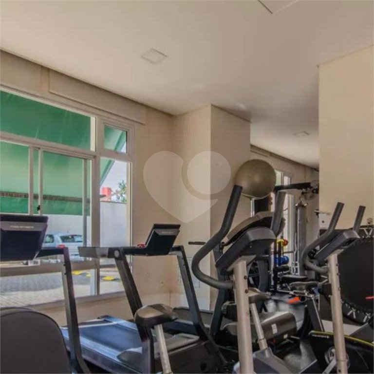 Apartamento no Ipiranga de 68m2 com 2 dorms, 1 suíte, 2 banheiros, 1 vaga. Estuda permuta.
