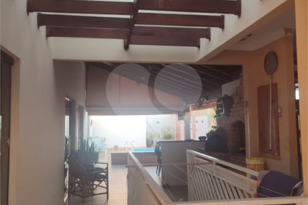 Casa a venda em excelente estado de conservação,