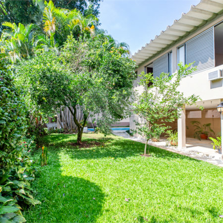 Casa de Vila à venda com 3 quartos, sendo 1 suíte, em Alto da Boa Vista, São Paulo, SP