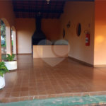 Casa à venda com 4 quartos, sendo 1 suíte,  no condomínio Village da Serra, Araçoiaba da Serra - SP