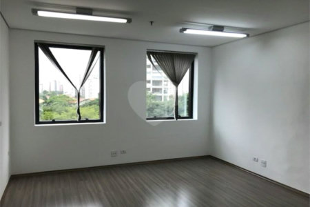 Sala à venda em Cidade Monções, São Paulo, SP