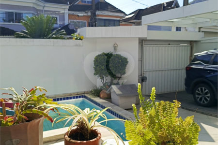 Casa à venda com 4 quartos, sendo 3 suítes, no condomínio Jardins de Florença, Rio de Janeiro - RJ
