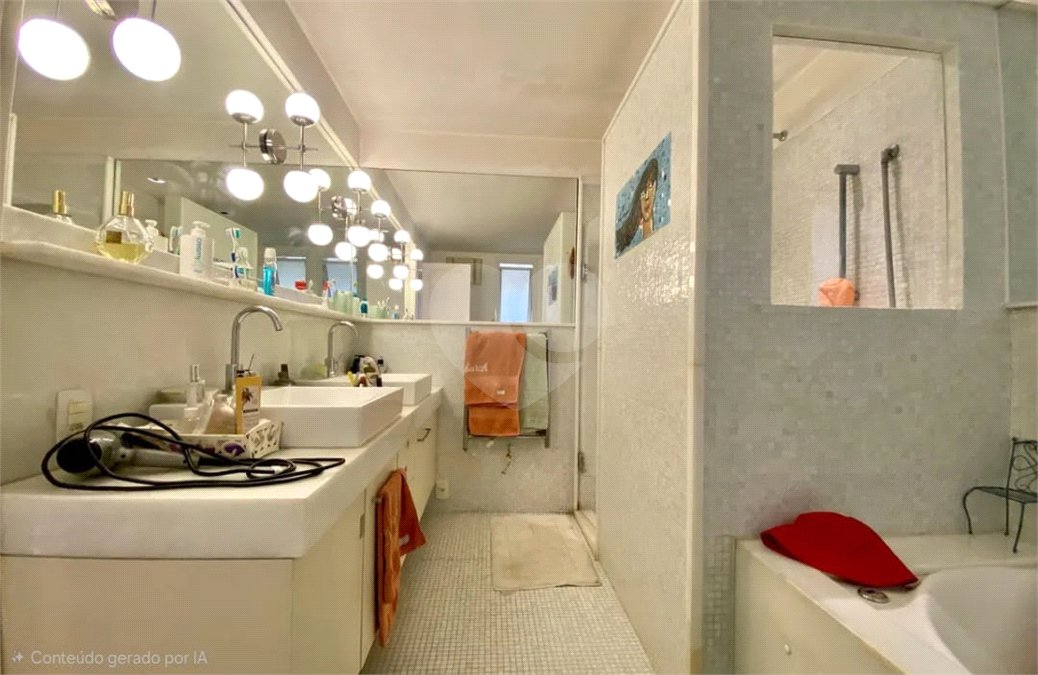 Apartamento à venda com 3 quartos, sendo 1 suíte, em Copacabana, Rio de Janeiro, RJ