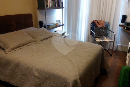 Apartamento à venda com 4 quartos, sendo 1 suíte,  em Tijuca, Rio de Janeiro, RJ