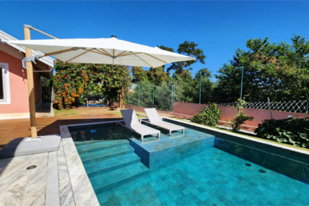 Casa à venda com 4 quartos, sendo 2 suítes, no condomínio Residencial Jardim Primavera, Louveira - SP