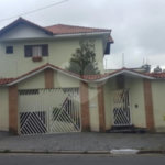 Sobrado à venda com 4 quartos, sendo 1 suíte, em Tremembé, São Paulo, SP